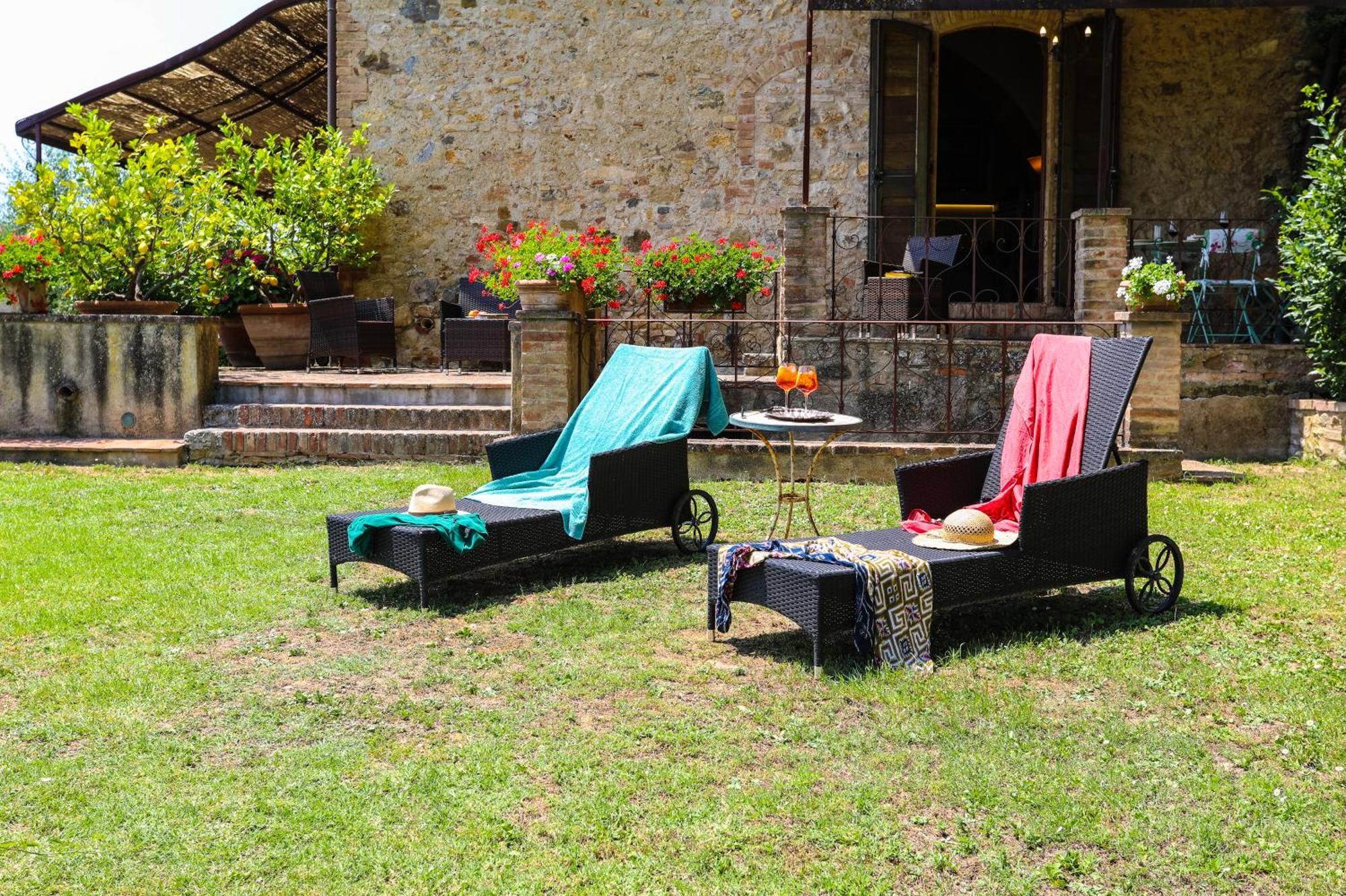 Suite Montagnana San Gimignano Bagian luar foto